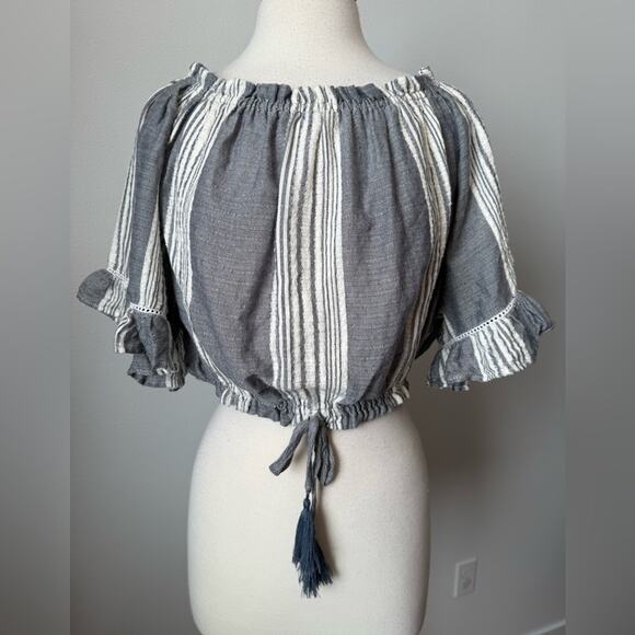 Surf Gypsy Womens M Boho Woven Off Shoulder Bell Sleeve Tassel Cropped Top Beach - Picture 2 of 7